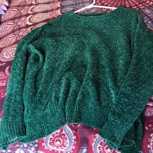 Cozy emerald green sweater medium